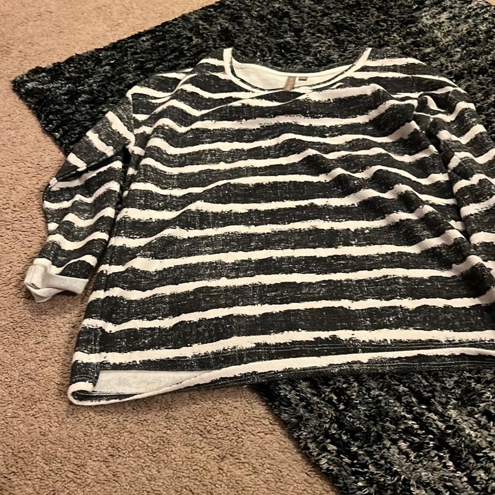 Brina & em striped blouse L